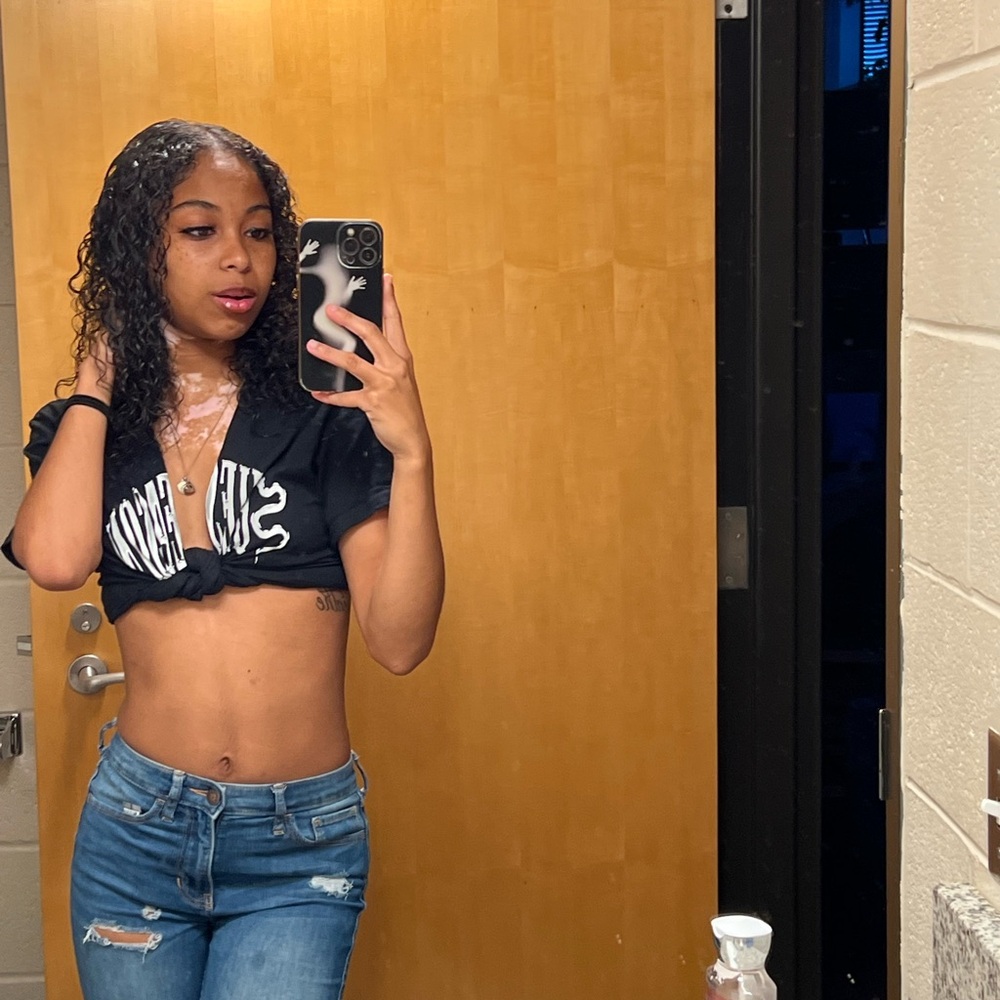 Shiesty season split cropped tee